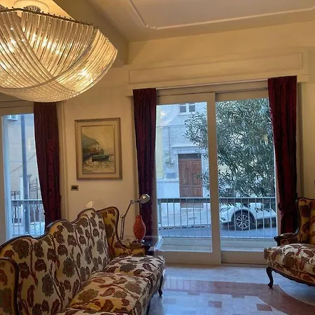 Fancy House Apartment Reggio Calabria Exterior photo
